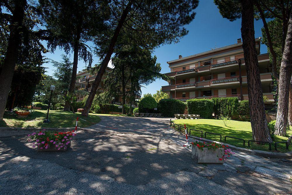 Park Hotel Blanc Et Noir Roma Exterior foto
